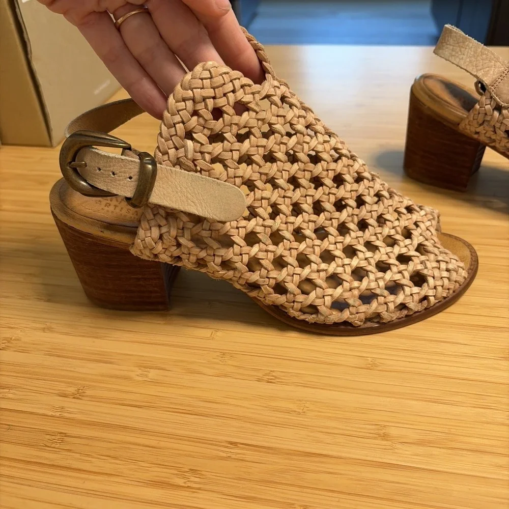 VERACRUZ Sandal Artisans Made in Spain Hive and Honey Sundance 40
